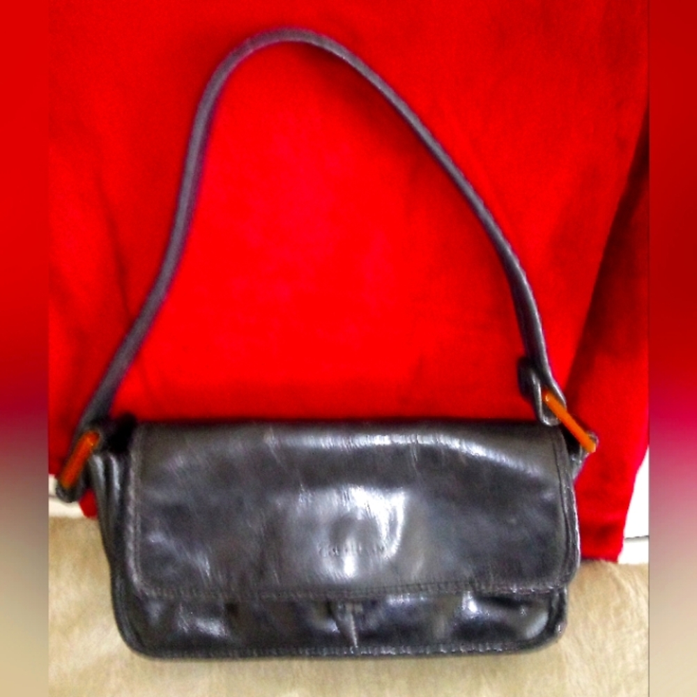 Women's gently Used Cole Haan Black Leather Shoulder Handbag